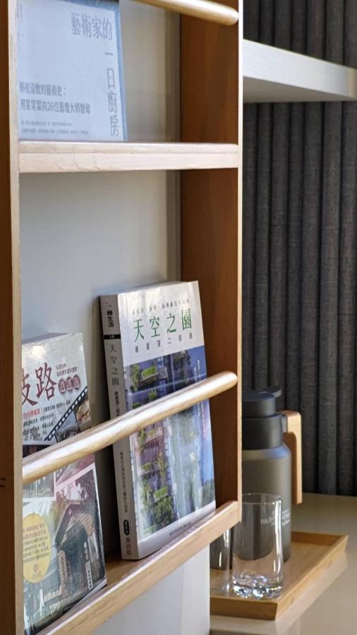 Fu'S House 52 Hotel Tainan Bagian luar foto